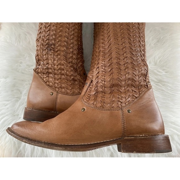 FRYE Shirley Woven Tan Leather Knee High Tall Western Riding Stud Boots Sz 6.5 - Picture 12 of 16